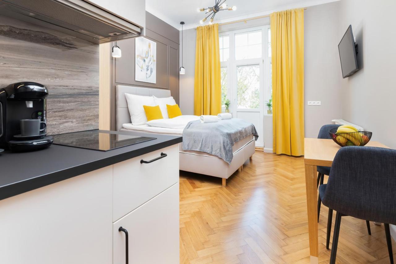Sopot Rivoli Apartments Near The Beach & Pier By Noclegi Renters Extérieur photo